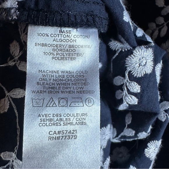 Ann Taylor Navy & White Embroidered Short Puff Sleeve Top Cottagecore Sz XXL - Picture 12 of 12